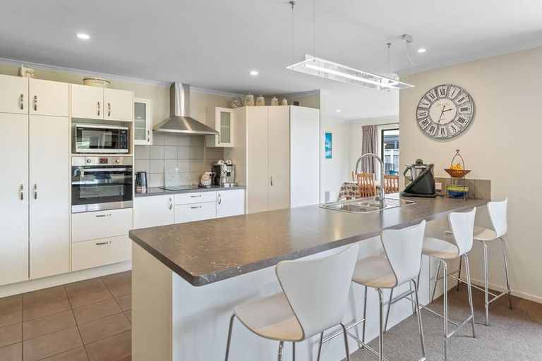 Photo of property in 16 Wanderers Avenue, Brightwater, 7022