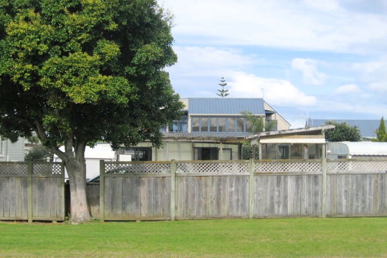 Photo of property in 302 Graham Street, Whangamata, 3620