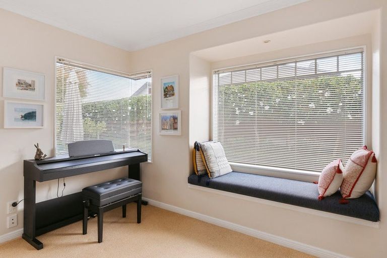 Photo of property in 28 Kinloch Drive, Bethlehem, Tauranga, 3110