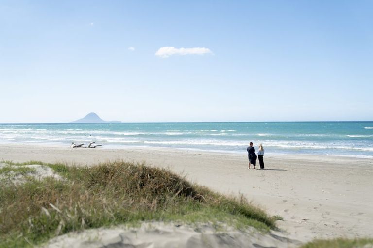 Photo of property in 18 Ocean Road, Ohope, 3121