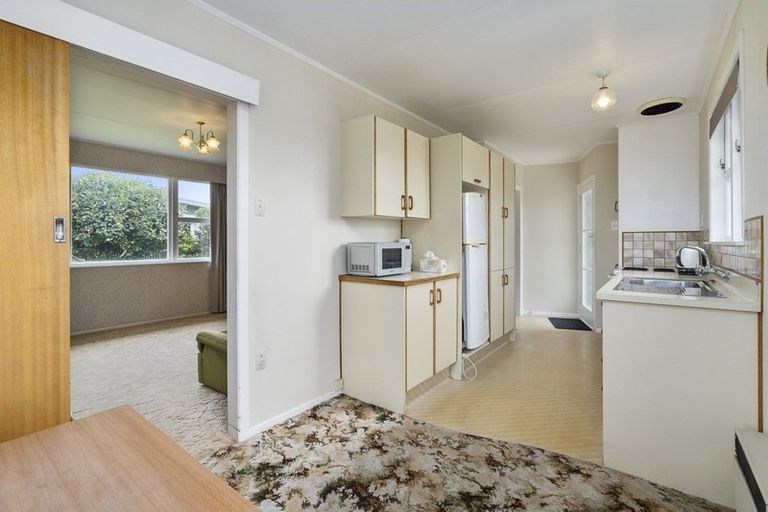 Photo of property in 19 Apollo Parade, Milson, Palmerston North, 4414