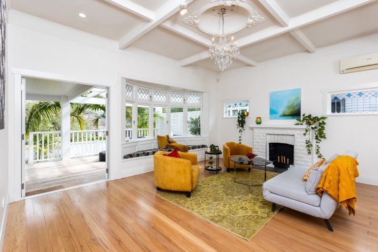 Photo of property in 35 William Denny Avenue, Westmere, Auckland, 1022