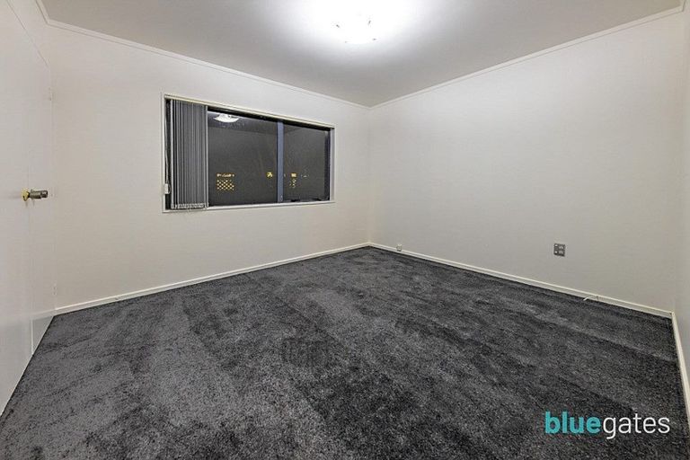 Photo of property in 28 Barneys Farm Road, Clendon Park, Auckland, 2103