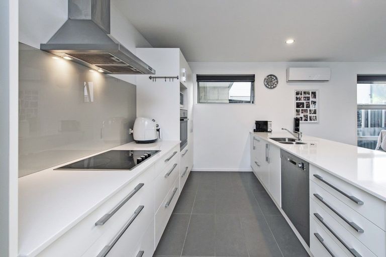 Photo of property in 4/20 Old Red Barn Road, Halswell, Christchurch, 8025