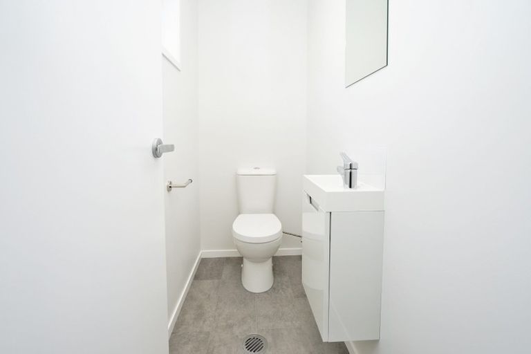 Photo of property in 16/10 Burrows Place, Frankton, Hamilton, 3204