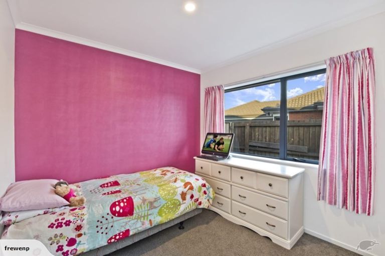 Photo of property in 8 Monet Vale, Rolleston, 7614