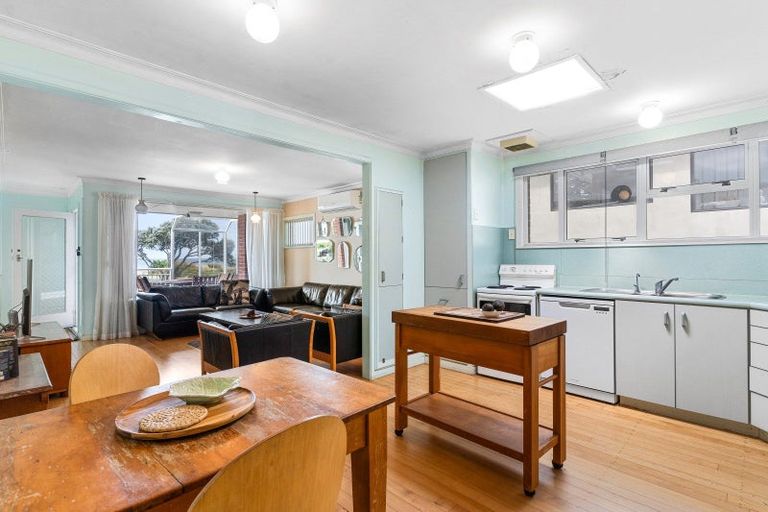 Photo of property in 55 Marine Parade, Mount Maunganui, 3116