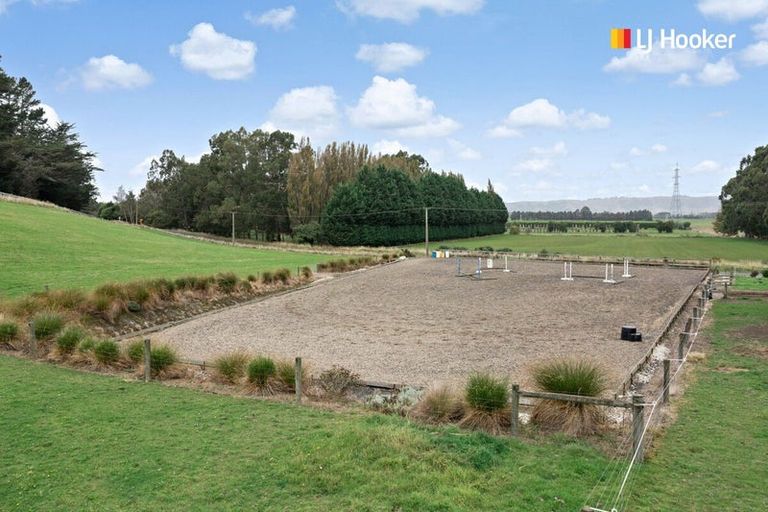 Photo of property in 16 Woodside Road, Woodside, Outram, 9073