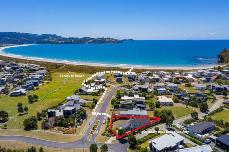 Photo of property in 2 Taumata Road, Omaha, Warkworth, 0986