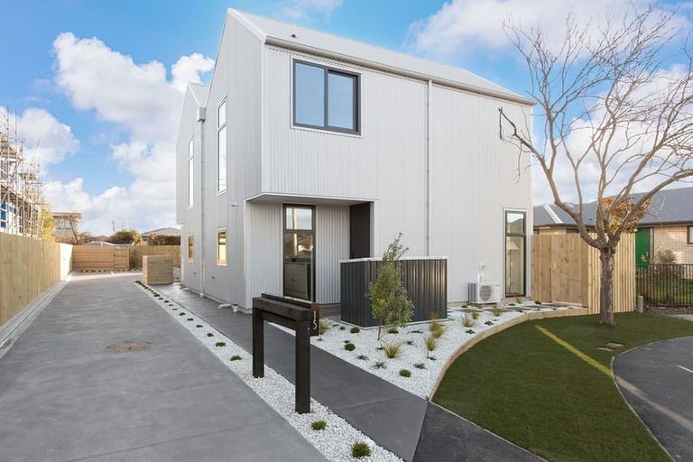 Photo of property in 1/15 Cargill Place, Richmond, Christchurch, 8013