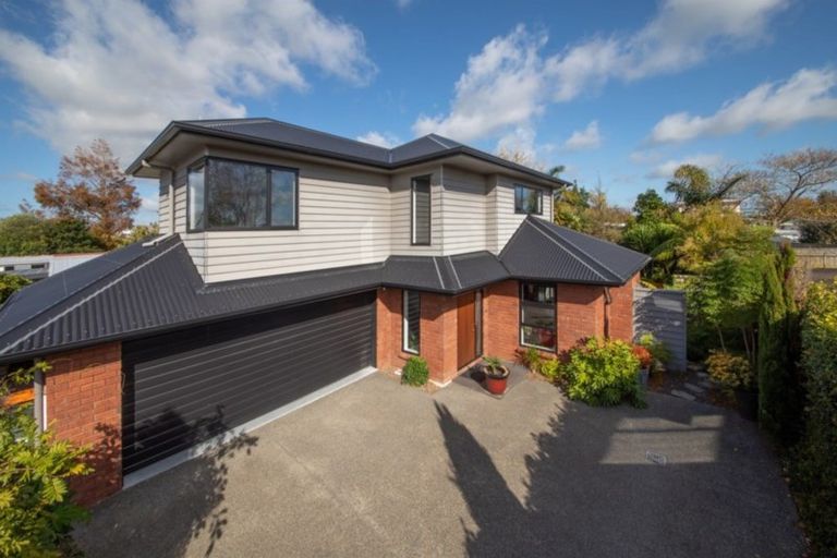 Photo of property in 112a Fitzroy Street, Terrace End, Palmerston North, 4410
