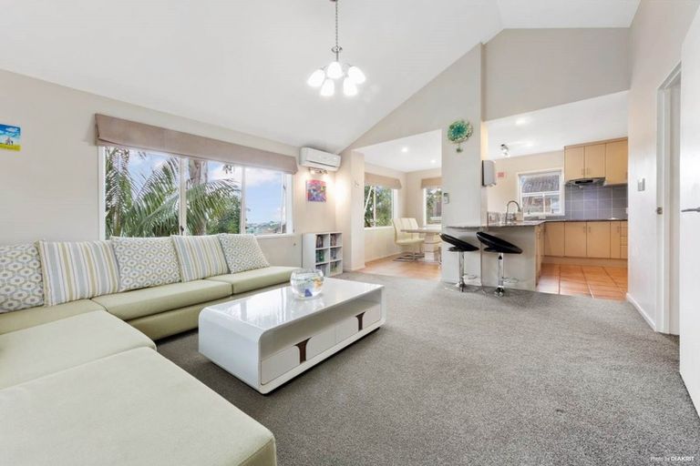 Photo of property in 13a Zion Road, Birkenhead, Auckland, 0626