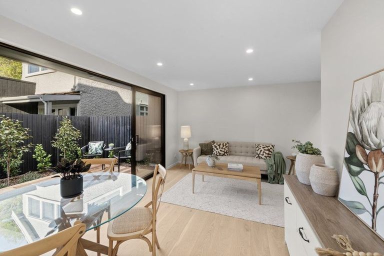 Photo of property in 5/9 Innes Road, St Albans, Christchurch, 8052