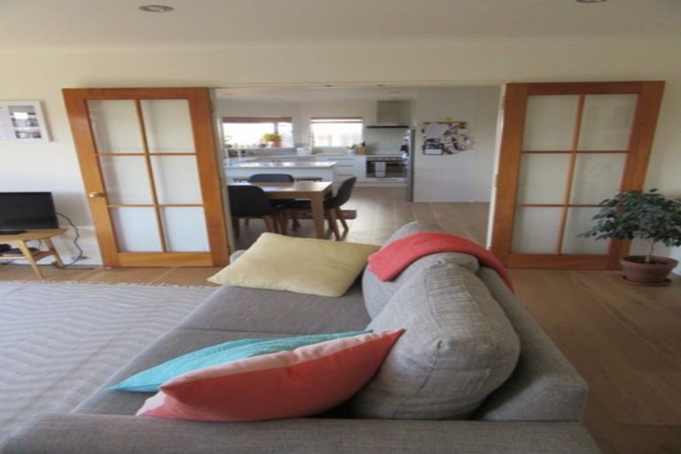 Photo of property in 87 Cypress Drive, Maungaraki, Lower Hutt, 5010