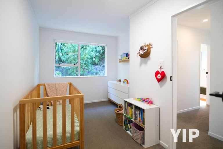 Photo of property in 2/38 Salford Street, Newlands, Wellington, 6037