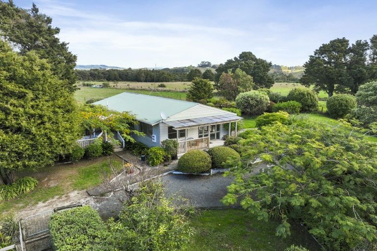 Photo of property in 263 Gibbons Road, Kaiwaka, 0573