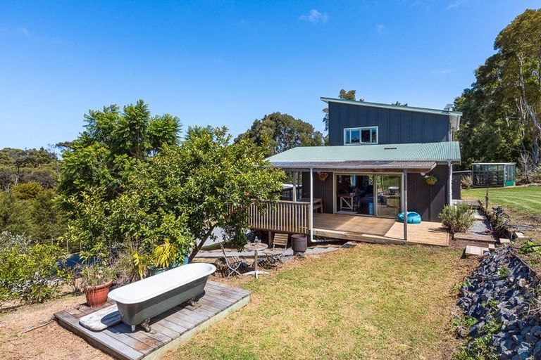 Photo of property in 27 Lett Road, Snells Beach, 0920