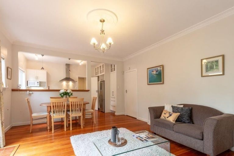 Photo of property in 44 Colombo Street, Cashmere, Christchurch, 8022