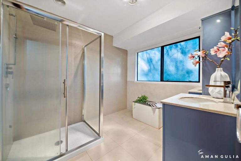 Photo of property in 40 Pigeon Mountain Road, Half Moon Bay, Auckland, 2012