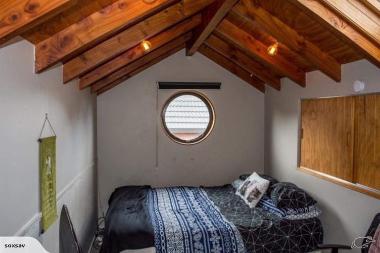 Photo of property in 111 Glenmore Road, Sunnyhills, Auckland, 2010