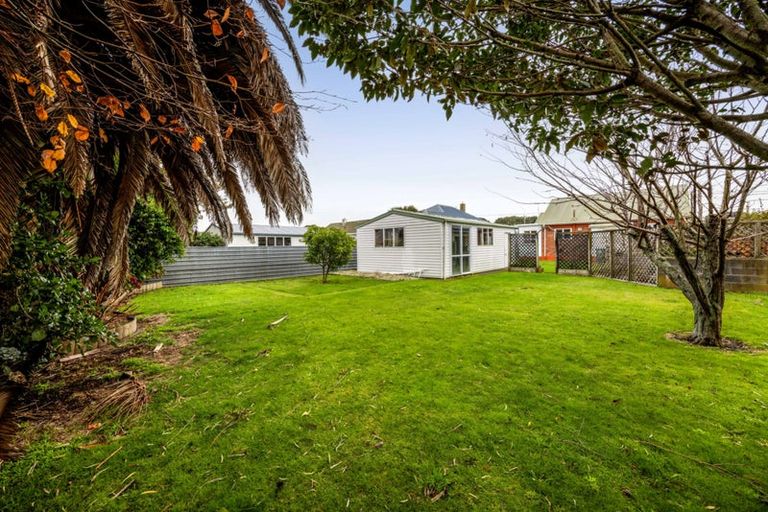 Photo of property in 11 Grant Vc Street, Hawera, 4610