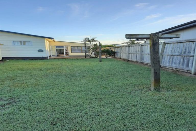 Photo of property in 36 Whitby Avenue, Whitianga, 3510