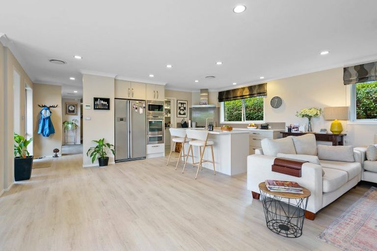 Photo of property in 23 Lilac Close, Cambridge, 3434