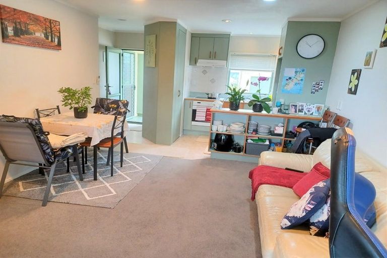 Photo of property in 22 Lee Street, Te Puke, 3119