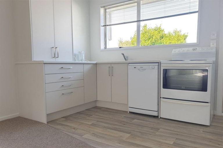 Photo of property in 3/10 Roslyn Terrace, West End, Timaru, 7910