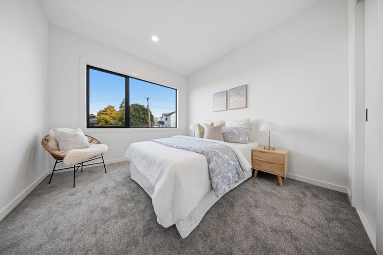 Photo of property in 2e Rangitoto Terrace, Milford, Auckland, 0620