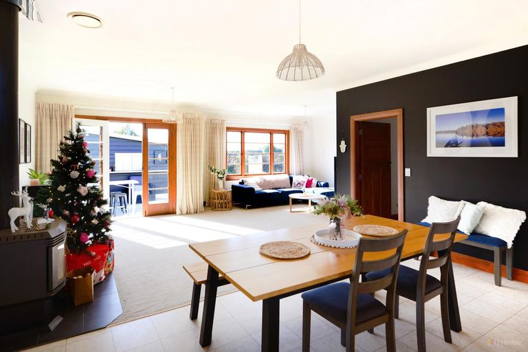 Photo of property in 17 Thackeray Street, Saint Andrews, 7988