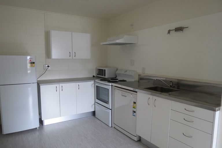 Photo of property in 11 Donald Street, Regent, Whangarei, 0112