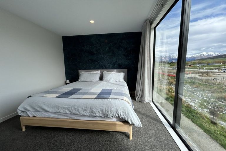 Photo of property in 6 Chapman Way, Jacks Point, 9371