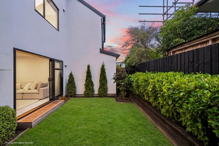 Photo of property in 2/128 Bishop Street, St Albans, Christchurch, 8014