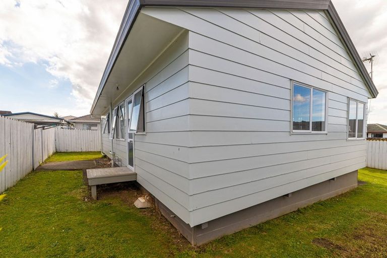 Photo of property in 1/35 Kopara Place, Clendon Park, Auckland, 2103