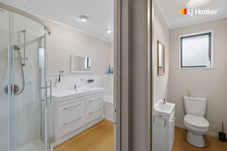 Photo of property in 43 Halfway Bush Road, Halfway Bush, Dunedin, 9076