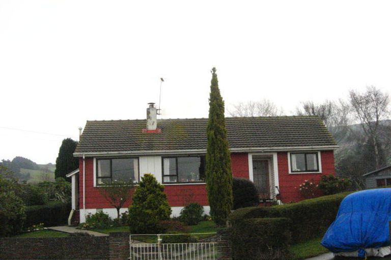 Photo of property in 8 Freyberg Avenue, Sawyers Bay, Port Chalmers, 9023