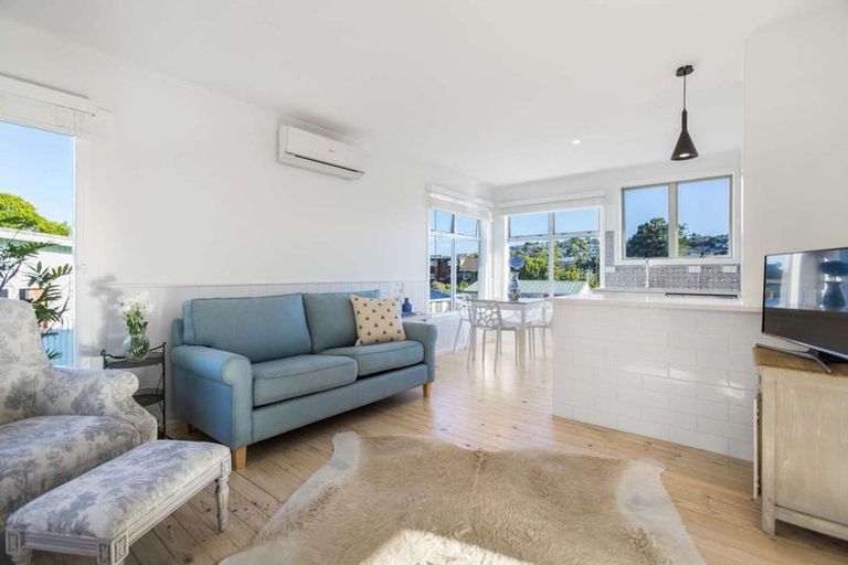 Photo of property in 39 Langton Road, Stanmore Bay, Whangaparaoa, 0932