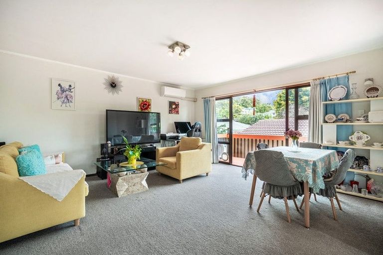 Photo of property in 1/12 Fitzwilliam Drive, Torbay, Auckland, 0630