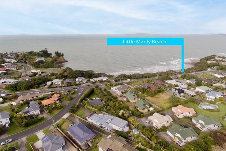 Photo of property in 1/21 Rawhiti Road, Manly, Whangaparaoa, 0930