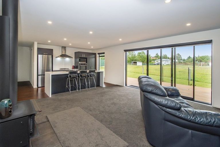 Photo of property in 24 Regent Street, Springfield, 7681