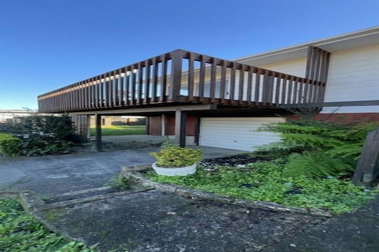 Photo of property in 2 Gambare Place, Wattle Downs, Auckland, 2103