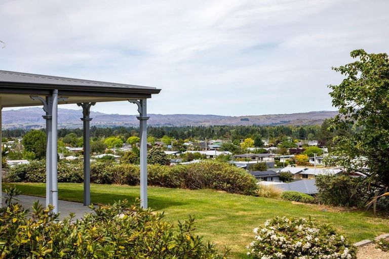 Photo of property in 56 Shields Street, Clyde, 9330