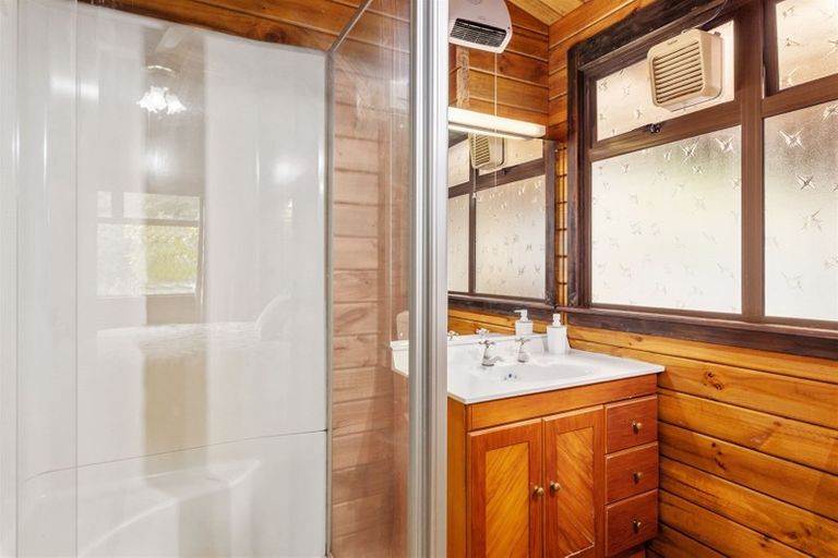 Photo of property in 34 Archers Road, Glenfield, Auckland, 0629