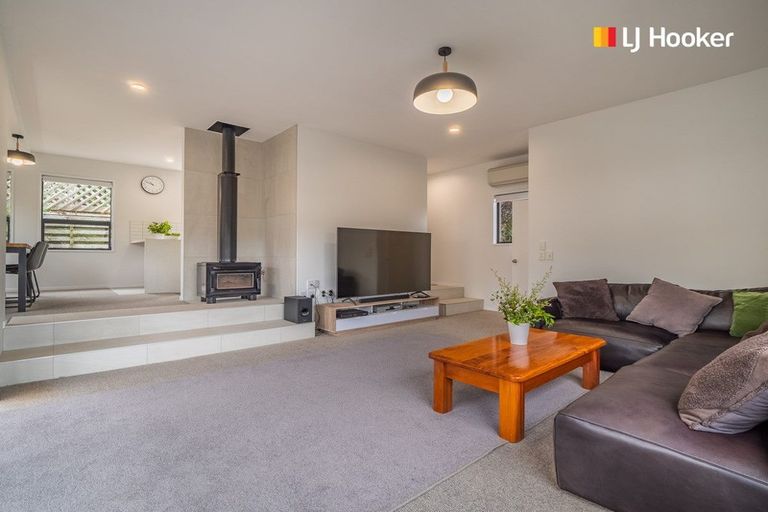 Photo of property in 72 Hocken Street, Kenmure, Dunedin, 9011