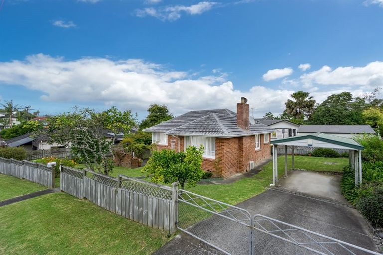 Photo of property in 2/10 Merriefield Avenue, Forrest Hill, Auckland, 0620