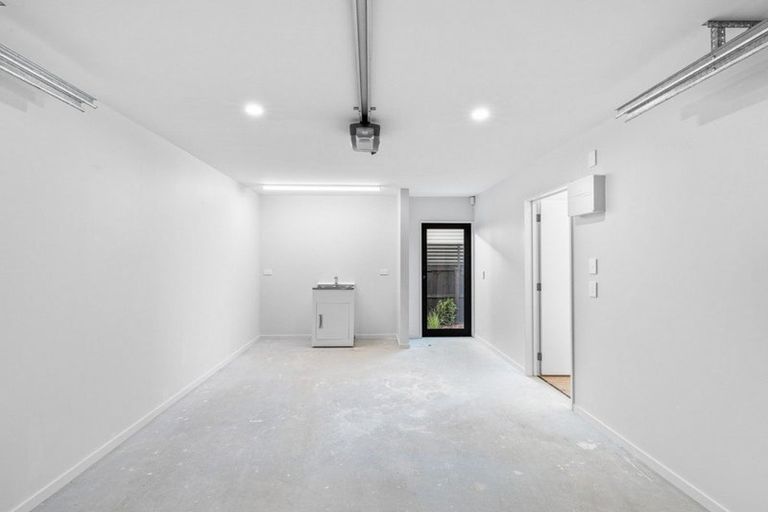 Photo of property in 1/71 Sullivan Avenue, Woolston, Christchurch, 8023