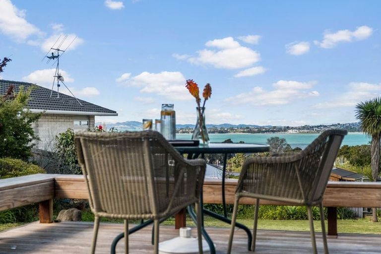 Photo of property in 30 Churchill Road, Cockle Bay, Auckland, 2014