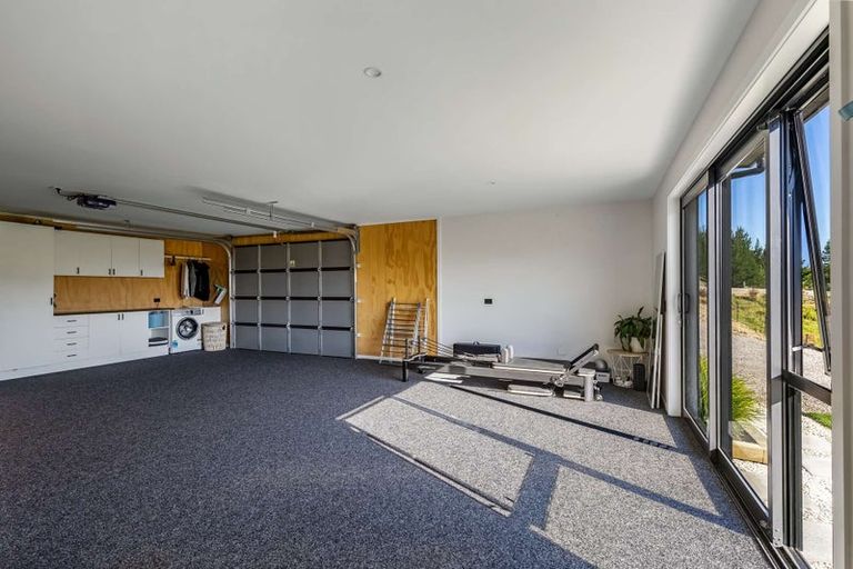 Photo of property in 64 Golf Road, Wakefield, 7025