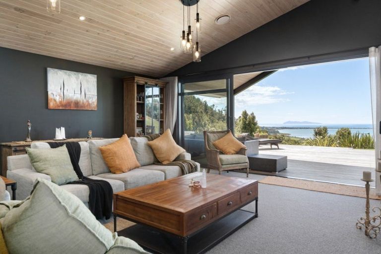 Photo of property in 1031b State Highway 2, Tanners Point, Katikati, 3177